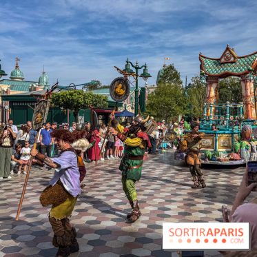 Disneyland Paris : la Cavalcade des Princesses Disney à Disney Adventure World