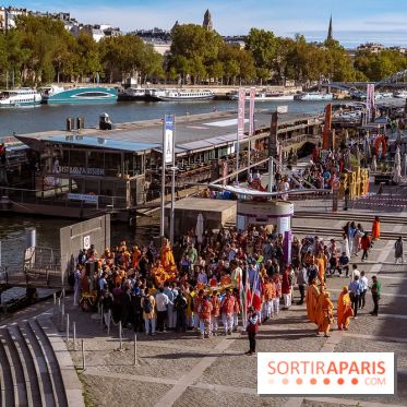Défilé flottant sur la Seine : le Jal Yatra à Paris, les photos