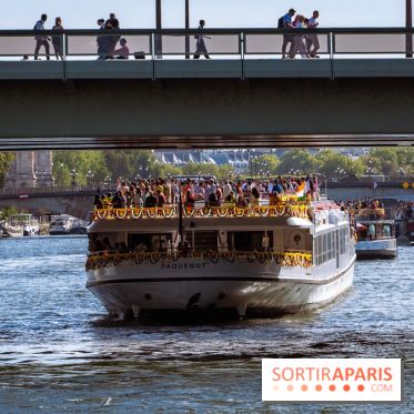 Défilé flottant sur la Seine : le Jal Yatra à Paris, les photos