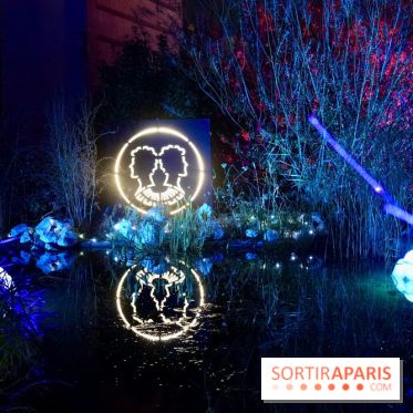 Parc de l'Étrange 2026 : Installation lumineuse circulaire avec silhouettes et reflets