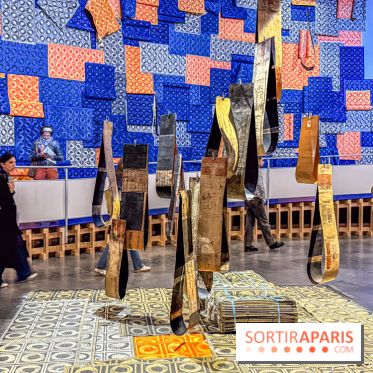 Valérie John au Palais de Tokyo — Indigo, mémoire et textiles entre Martinique et Sénégal