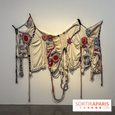 Sonia Gomes — Cœur sauvage : sculptures textiles au Palais de Tokyo