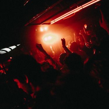 Taboo Paris : un club house dans un décor de manoir près des Champs-Élysées - SnapInsta.to 565955178 18002939846814856 89463 n