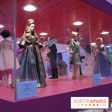 Cinéma Paradiso - Exposition poupées Barbie