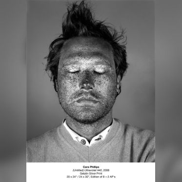 Cara Phillips => Untitled, Ultraviolet #40 (crédit photo : " Courtesy JHB gallery")