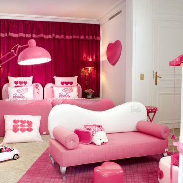 Chambre Barbie au Plaza Athénée