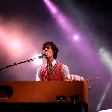 Florent Marchet sur le Parvis de l'Hôtel de Ville - Festival Fnac Live