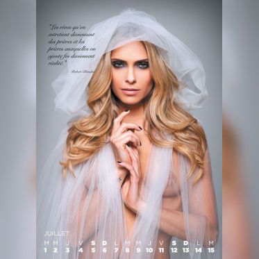 Calendrier Clara Morgane 2014