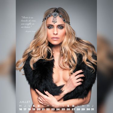 Calendrier Clara Morgane 2014