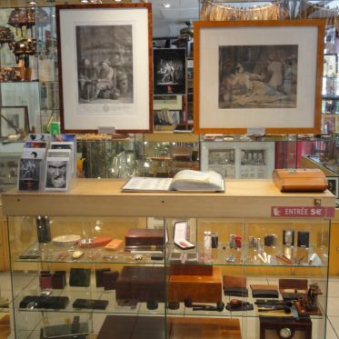 Musée du Fumeur, Visite insolite, le Shop