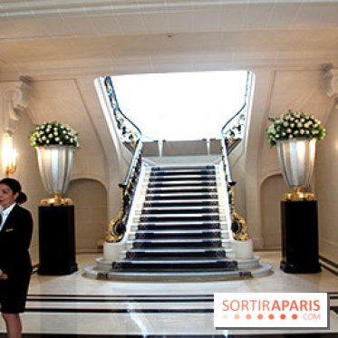 Péninsula : escalier d'honneur