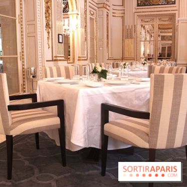 Peninsula : The Lobby