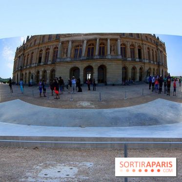 C-Curve d'Anish Kapoor au Château de Versailles