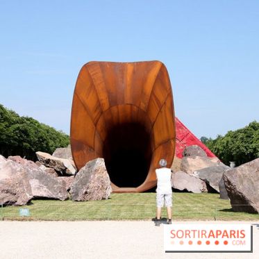 Dirty Corner d'Anish Kapoor au Château de Versailles