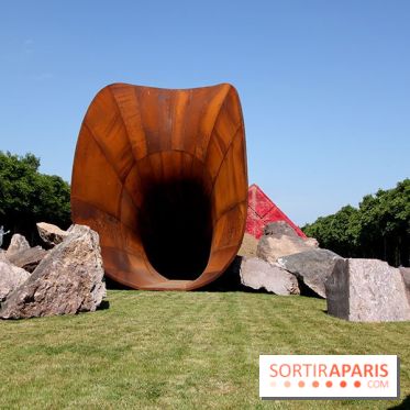 Dirty Corner d'Anish Kapoor au Château de Versailles