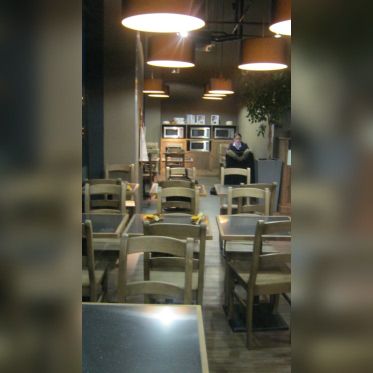 Dish of the Day, Salle et micro onde.