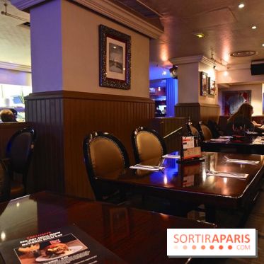 Hard Rock Chili Burger