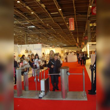 L'entrée est très contrôlée, la sortie aussi... allez savoir.