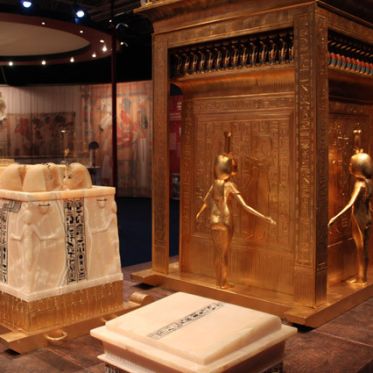 Chapelle contenant les canopes de Toutankhamon