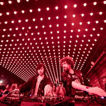 Justice en DJ Set au Faust pour Virgin Radio