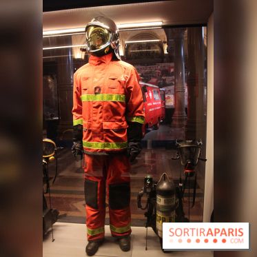 Exposition Pompiers à lHôtel de Ville