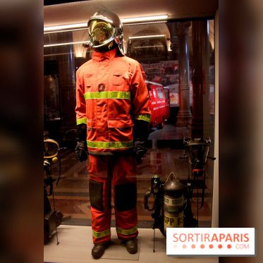 Exposition Pompiers à lHôtel de Ville
