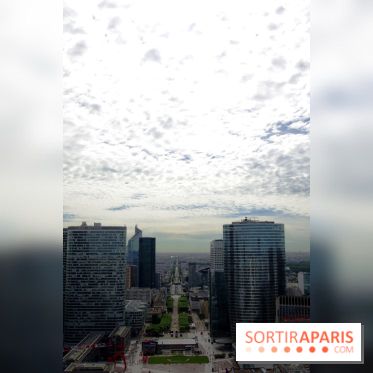 Réouverture du toit de la Grande Arche de La Défense