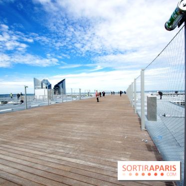 Réouverture du toit de la Grande Arche de La Défense