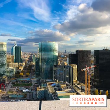 Réouverture du toit de la Grande Arche de La Défense