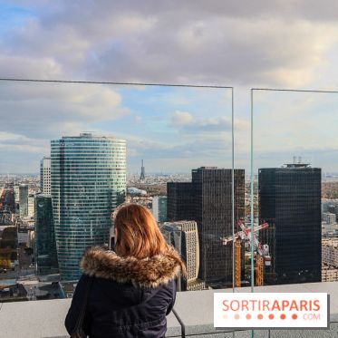 Réouverture du toit de la Grande Arche de La Défense