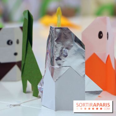 700 animaux en origami envahissent Beaugrenelle !