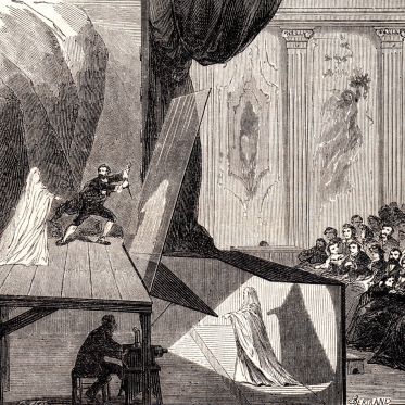 Disneyland Paris : Phantom Manor, c'est quoi l'effet Pepper's Ghost, créant l'illusion de fantômes ?