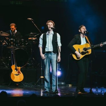 "The Simon and Garfunkel Story" : l'événement musical de retour à Paris en 2025 à la Salle Pleyel