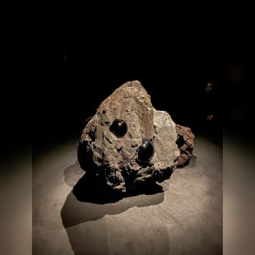 Stone Speakers : nos photos de l'expérience volcanique et sensorielle au Palais de Tokyo