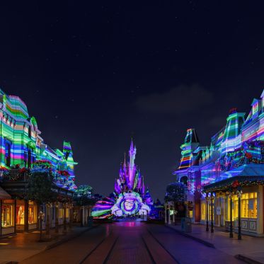 Disney Tales of Magic : découvrez le nouveau show nocturne et immersif de Disneyland Paris
