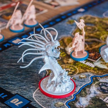 Les Grands Gamins : le bar à jeux de société qui fait aussi boutique