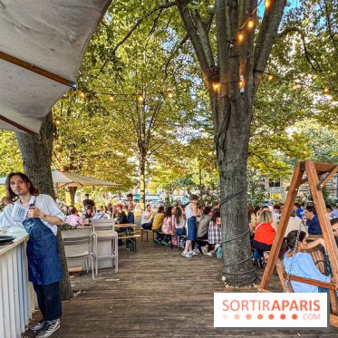 Viewing party de Drag Race France All Stars au bar Chez Mylène, dans le 12e arrondissement