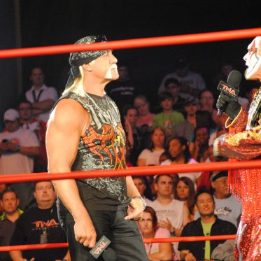 Hulk Hogan, catcheur et comédien américain, est mort