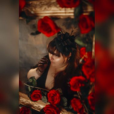 Voyance gratuite à la Boutique du Moulin Rouge ce dimanche avec Amandine Arcs