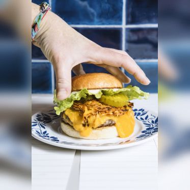 Birdy Hamburgers, le nouveau spot qui révolutionne la consommation du burger