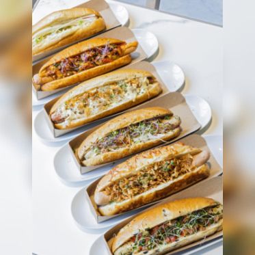 Le Café Jules lance son hot dog "à la française"