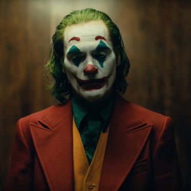 Joker : découvrez la bande-annonce du film avec Joaquin Phœnix