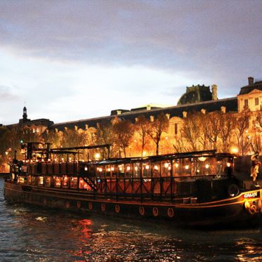 Feu d'artifice du 14 juillet 2019 sur le Calife