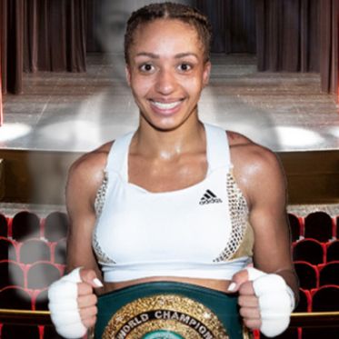 Gala de boxe avec Estelle Yoka Mossely au Casino Barrière d'Enghien-les-Bains