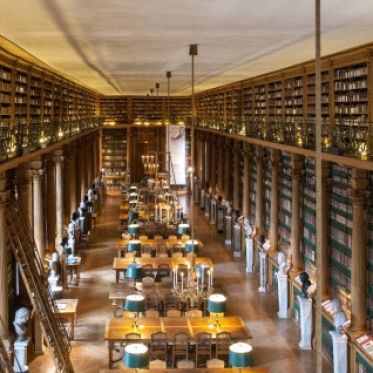 Livres au miroir, l'exposition à la Grande galerie de la Bibliothèque Mazarine