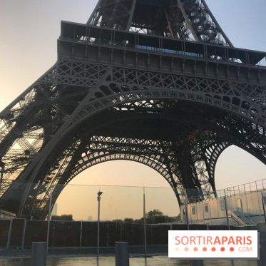Attentats du 13 novembre : l'hommage de la Tour Eiffel aux victimes
