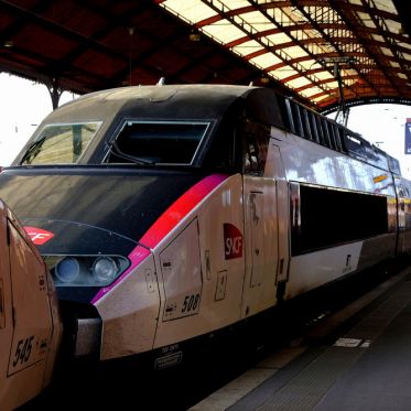 Covid : les déplacements entre régions seront-ils autorisés pour Noël ?