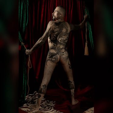 Exposition d'Idan Wizen, La Peau Repensée, à la galerie La Lison