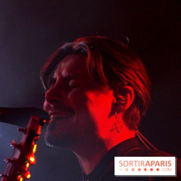 Low Roar en concert au Badaboum