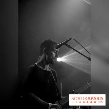 Low Roar en concert au Badaboum